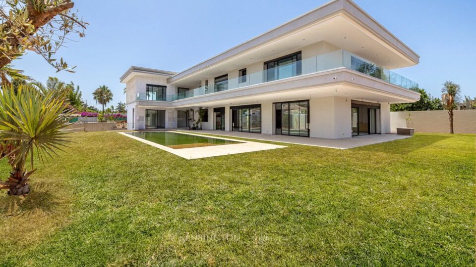 La Villa contemporaine exceptionnelle – Quartier Souissi en Rabat