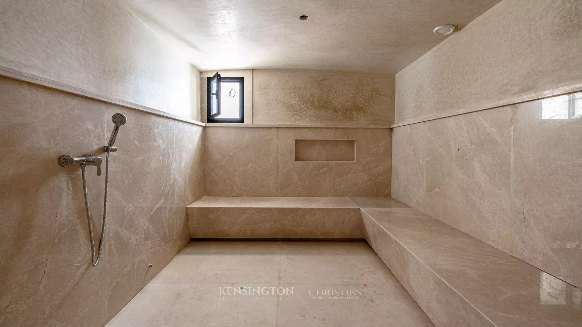 فيلا عصرية استثنائية – حي السويسي in Rabat, Morocco