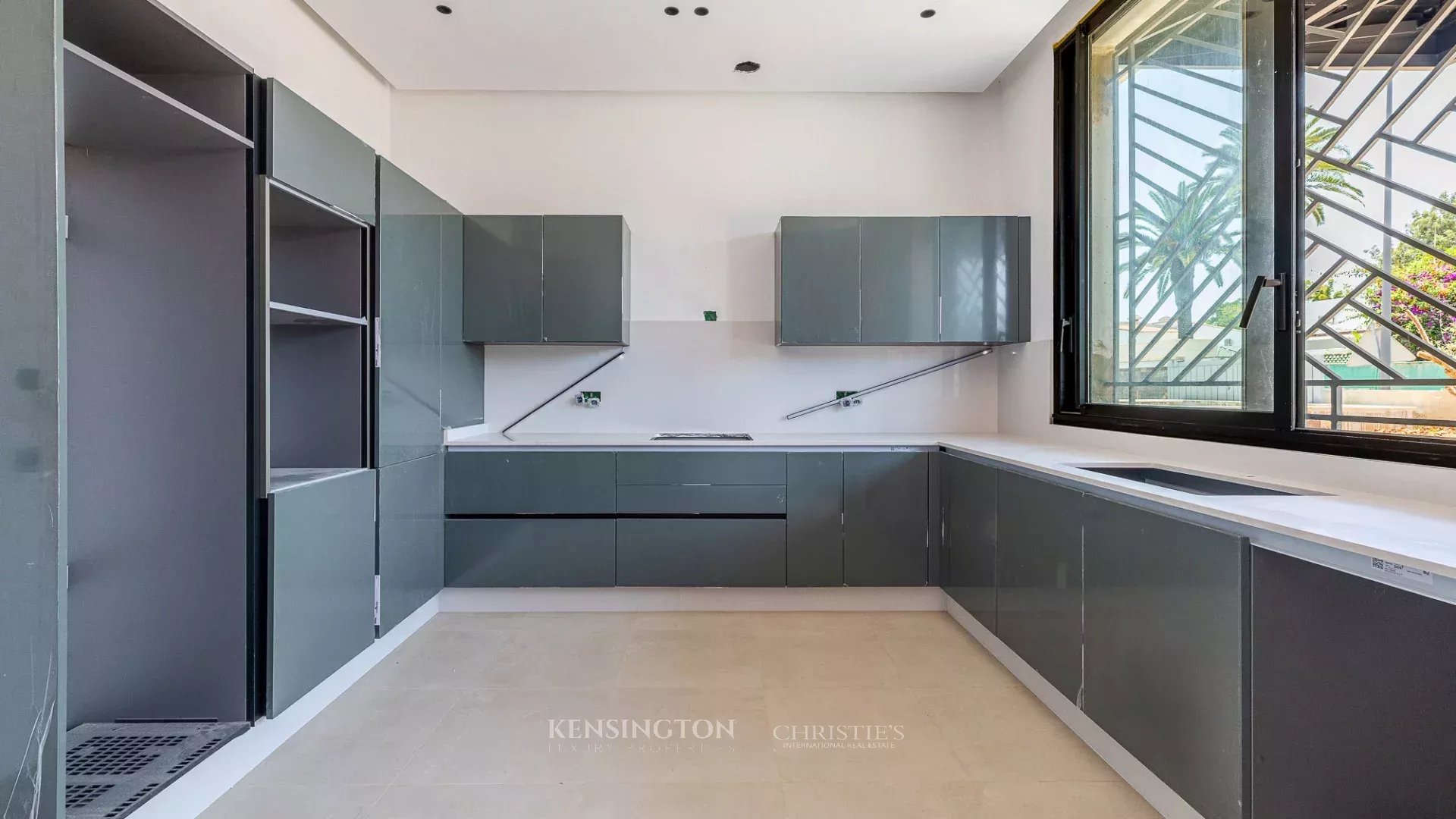 فيلا عصرية استثنائية – حي السويسي in Rabat, Morocco