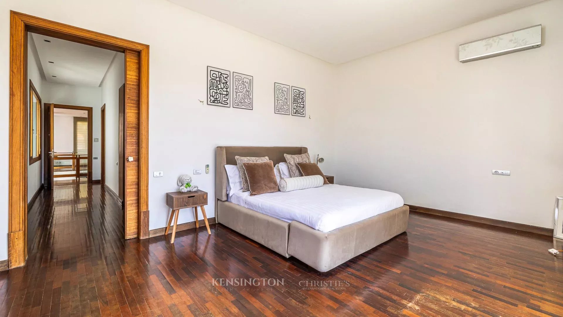 لومينالومينا in Casablanca, Morocco