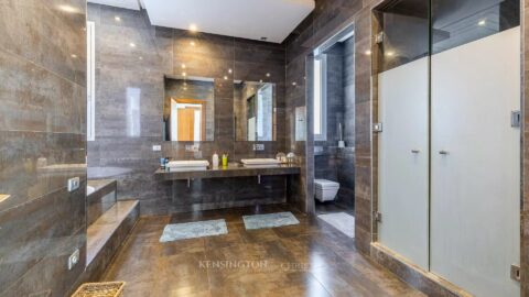 لومينالومينا in Casablanca, Morocco